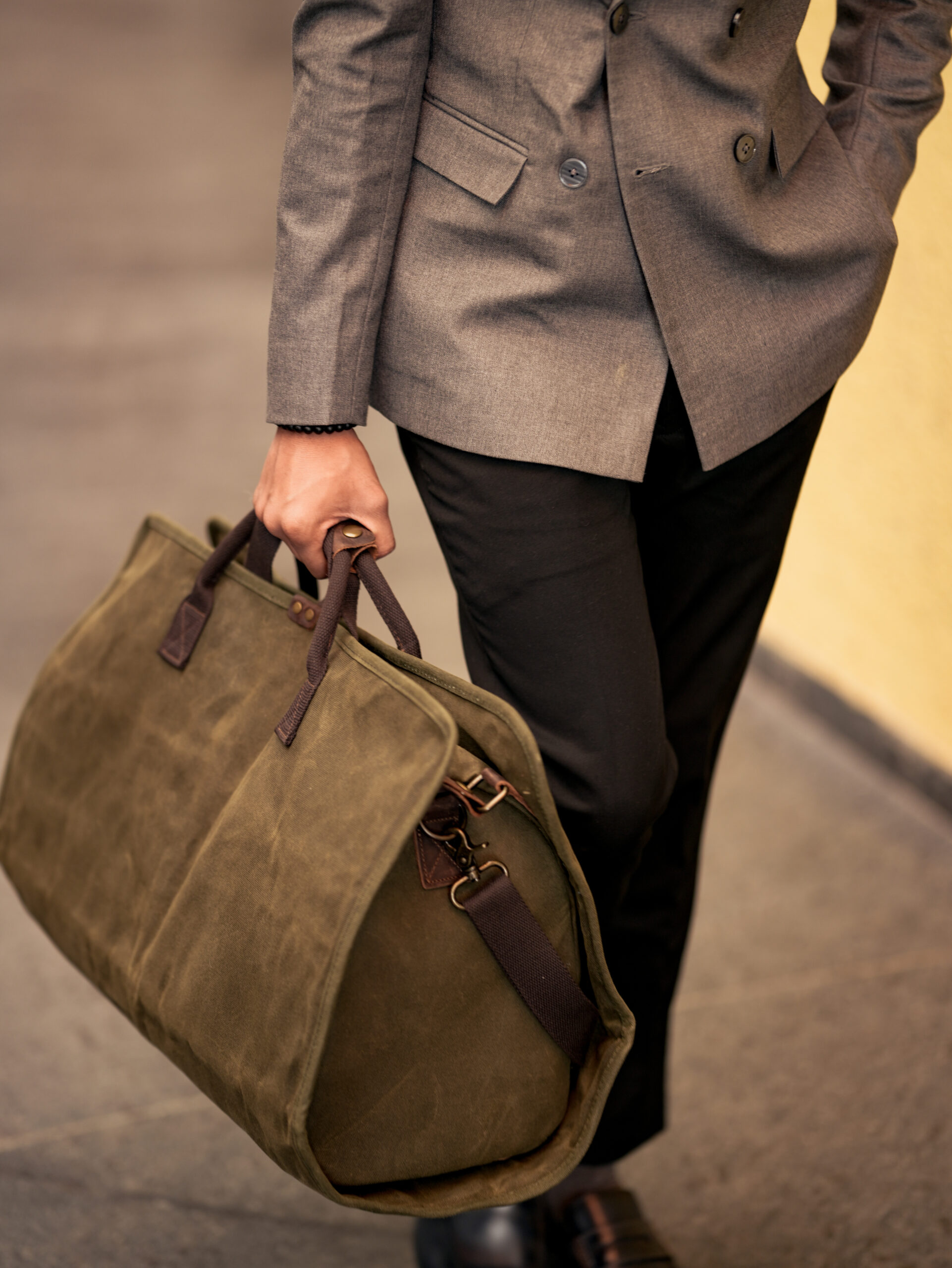 GARMENT DUFFLE BAG - Image 7